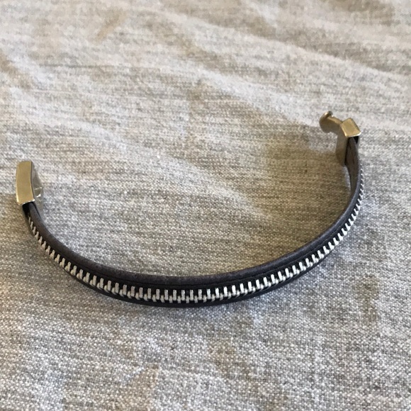 Jewelry - Zipper bracelet